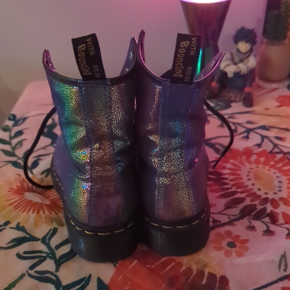 Iridescent Lace-Up Boots - Picture 4 of 11